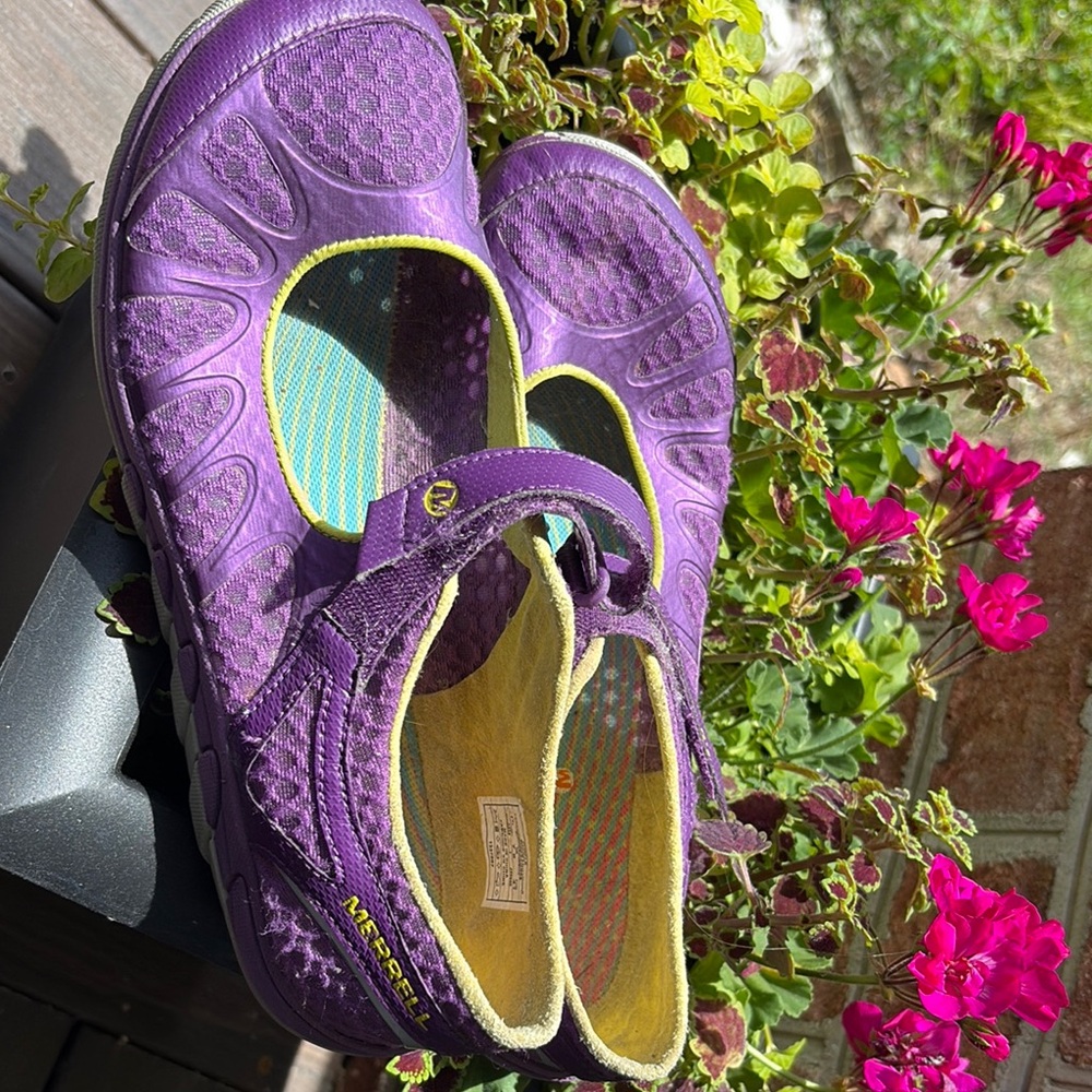 Merrell Purple Water Shoes with Quilted Design